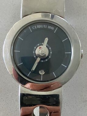 Cerruti 1881 Swiss made women’s date watch stainless steel 28mm 50MWR running